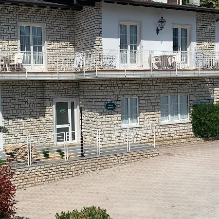 Village Lucia