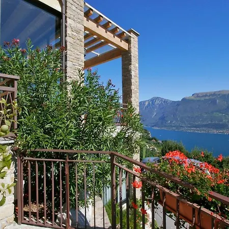 Village Lucia Tremosine