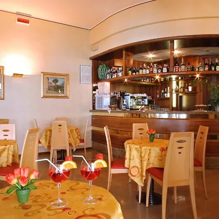 Village Lucia 3*