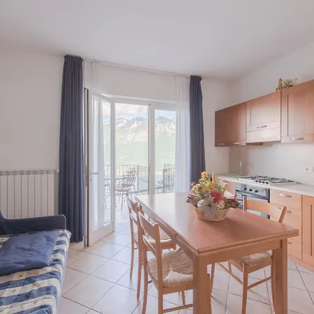 Village Lucia 3* Tremosine
