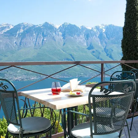 Hotel Village Lucia 3*