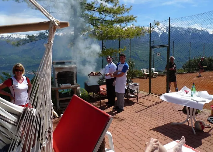 Village Lucia Отель Tremosine